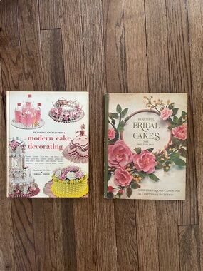 Vintage Wilton Beautiful Bridal Cakes & Modern Cake Decorating Books